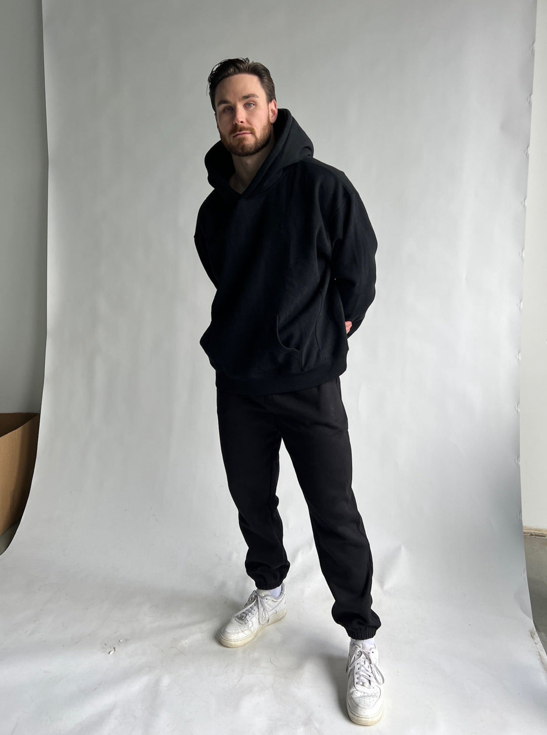 Heavyweight Sweats — Black