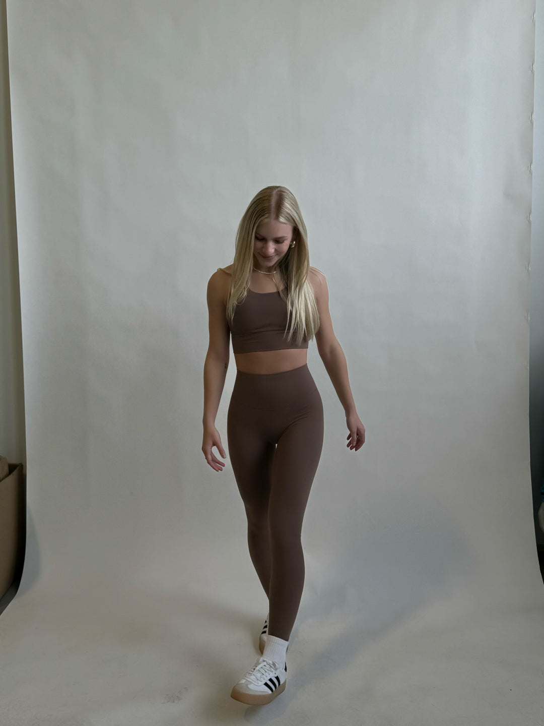 Cheeky Seamless Leggings -- Toffee