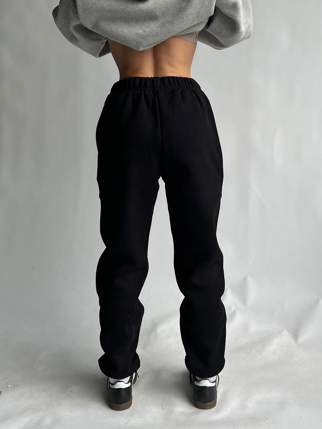 Heavyweight Sweats — Black